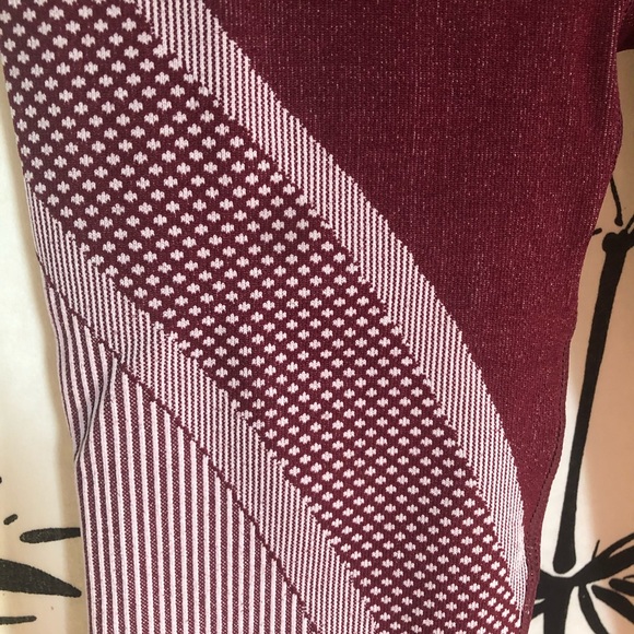 Fabletics high-waisted seamless rib knit leggings - Picture 2 of 5